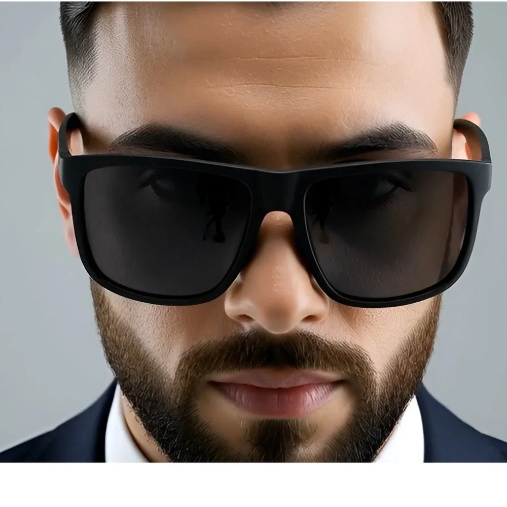 Polarized Sunglasses Men Light Weight Comfortable Classic Street Wear Trendy New